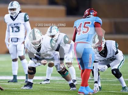 Thumbnail 2 in Lake Worth vs. Carter (UIL 4A D1 Area Playoff) photogallery.
