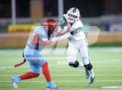 Thumbnail 3 in Lake Worth vs. Carter (UIL 4A D1 Area Playoff) photogallery.