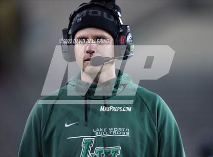 Thumbnail 2 in Lake Worth vs. Carter (UIL 4A D1 Area Playoff) photogallery.