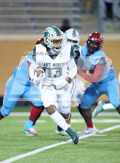Thumbnail 1 in Lake Worth vs. Carter (UIL 4A D1 Area Playoff) photogallery.