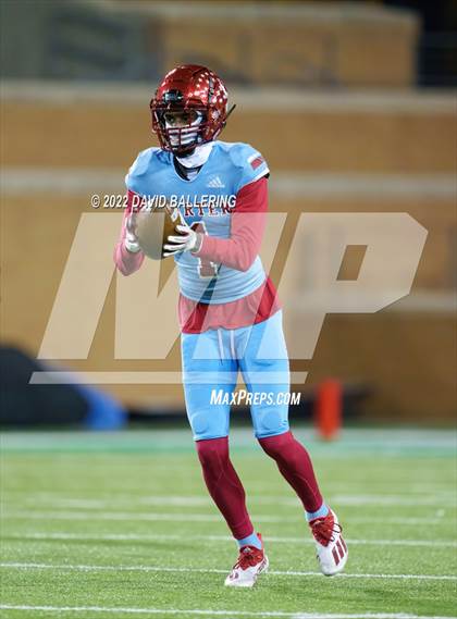 Thumbnail 1 in Lake Worth vs. Carter (UIL 4A D1 Area Playoff) photogallery.
