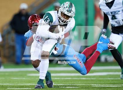 Thumbnail 3 in Lake Worth vs. Carter (UIL 4A D1 Area Playoff) photogallery.