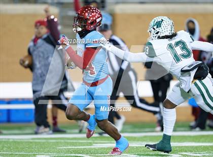 Thumbnail 1 in Lake Worth vs. Carter (UIL 4A D1 Area Playoff) photogallery.