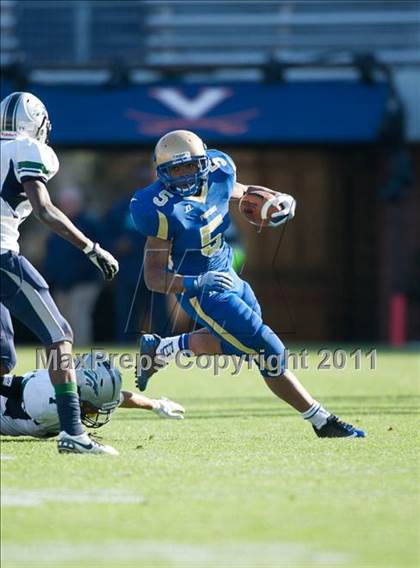 Thumbnail 2 in Phoebus vs. South County (VHSL AAA Division 5 Final) photogallery.