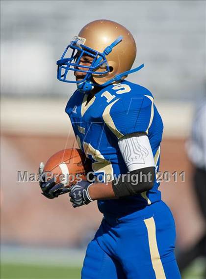 Thumbnail 3 in Phoebus vs. South County (VHSL AAA Division 5 Final) photogallery.