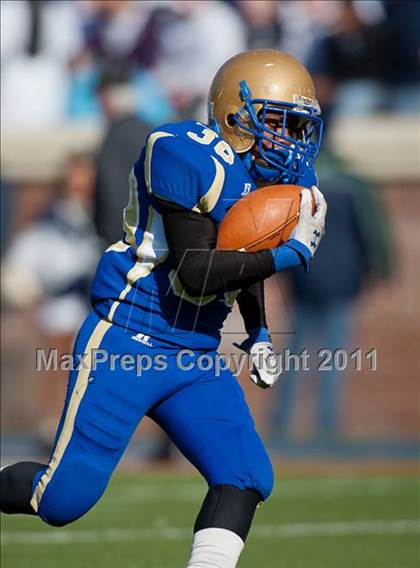 Thumbnail 2 in Phoebus vs. South County (VHSL AAA Division 5 Final) photogallery.
