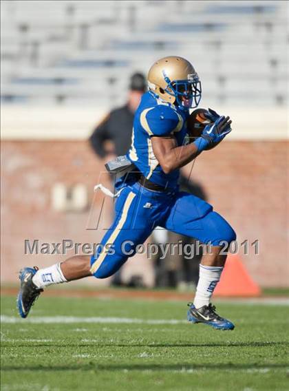 Thumbnail 2 in Phoebus vs. South County (VHSL AAA Division 5 Final) photogallery.