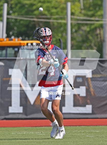 Thumbnail 2 in East Lyme vs. Avon (CIAC Class M Quarterfinal) photogallery.
