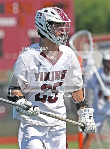 Thumbnail 1 in East Lyme vs. Avon (CIAC Class M Quarterfinal) photogallery.