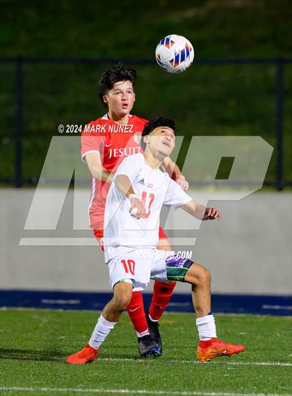 Thumbnail 3 in Jesuit vs. McClatchy (CIF SJS Division 1 Final) photogallery.