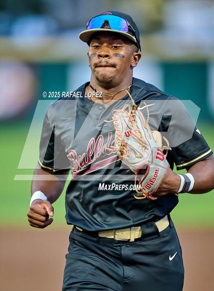 Thumbnail 3 in Summer Creek vs. Pearland (UIL 6A D1 Baseball Area) photogallery.