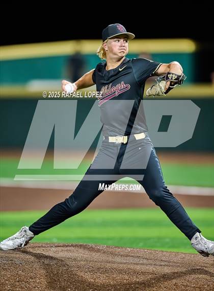 Thumbnail 1 in Summer Creek vs. Pearland (UIL 6A D1 Baseball Area) photogallery.