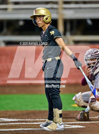 Thumbnail 2 in Summer Creek vs. Pearland (UIL 6A D1 Baseball Area) photogallery.