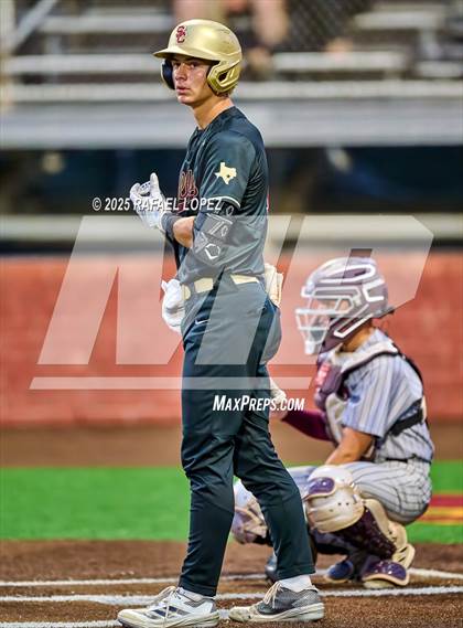 Thumbnail 1 in Summer Creek vs. Pearland (UIL 6A D1 Baseball Area) photogallery.