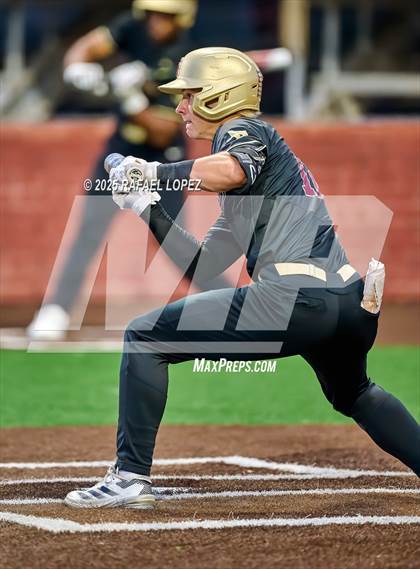 Thumbnail 2 in Summer Creek vs. Pearland (UIL 6A D1 Baseball Area) photogallery.