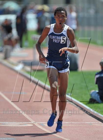 Thumbnail 3 in CIF SS Track and Field Finals (Boys Divisions 3 & 4  -1600m) photogallery.