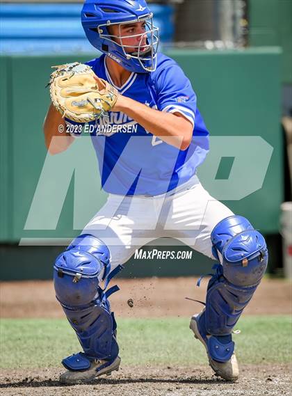 Thumbnail 3 in Bishop Gorman vs. Desert Oasis (NIAA 5A State Championship) photogallery.