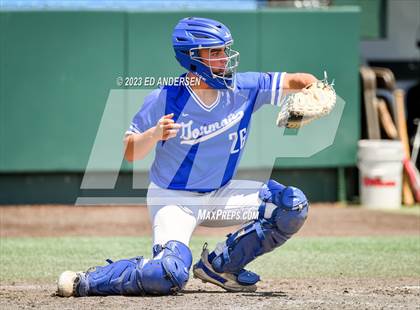 Thumbnail 3 in Bishop Gorman vs. Desert Oasis (NIAA 5A State Championship) photogallery.