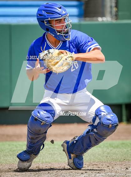 Thumbnail 2 in Bishop Gorman vs. Desert Oasis (NIAA 5A State Championship) photogallery.