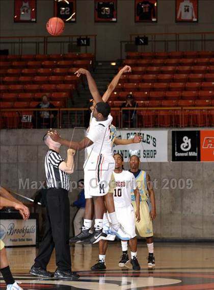 Thumbnail 3 in Burbank vs. Merced (CIF SJS D1 Playoffs) photogallery.