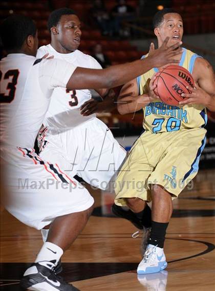 Thumbnail 3 in Burbank vs. Merced (CIF SJS D1 Playoffs) photogallery.