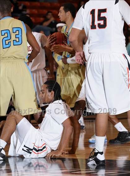 Thumbnail 2 in Burbank vs. Merced (CIF SJS D1 Playoffs) photogallery.