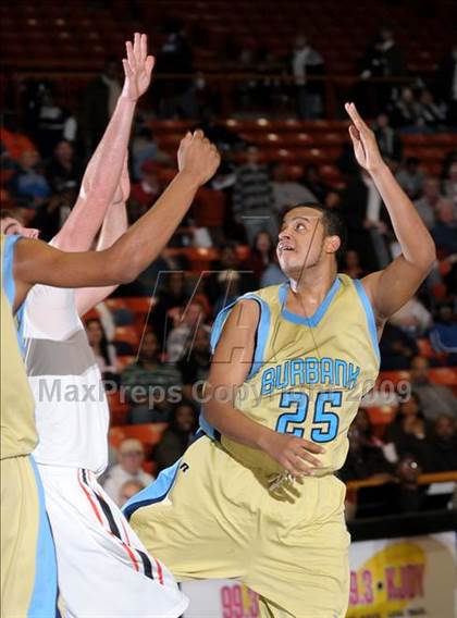 Thumbnail 3 in Burbank vs. Merced (CIF SJS D1 Playoffs) photogallery.