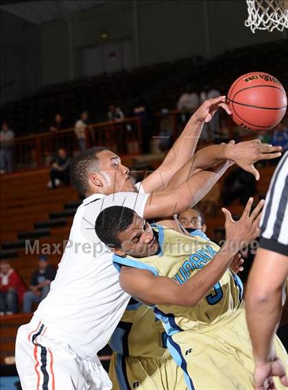 Thumbnail 2 in Burbank vs. Merced (CIF SJS D1 Playoffs) photogallery.