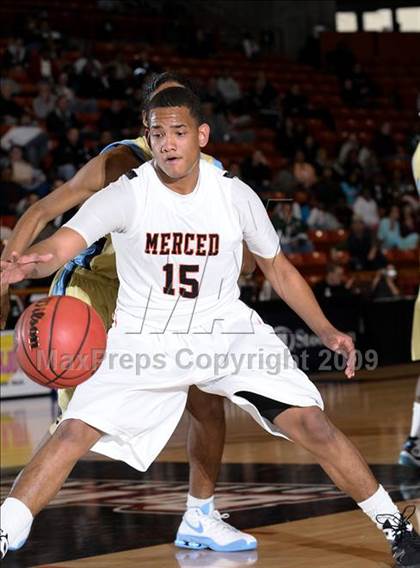 Thumbnail 2 in Burbank vs. Merced (CIF SJS D1 Playoffs) photogallery.