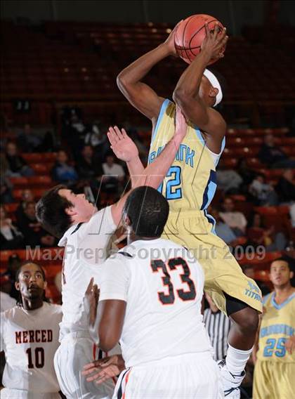 Thumbnail 1 in Burbank vs. Merced (CIF SJS D1 Playoffs) photogallery.