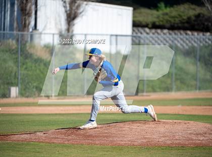 Thumbnail 2 in Mission Hills vs San Pasqual photogallery.