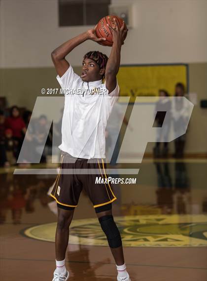 Thumbnail 3 in Red Bluff vs Serra  (Holiday Classic Tournament ) photogallery.