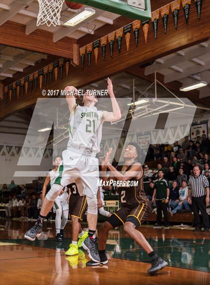 Thumbnail 3 in Red Bluff vs Serra  (Holiday Classic Tournament ) photogallery.