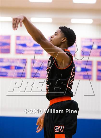 Thumbnail 3 in Saugerties vs. Spring Valley (NYSPHSAA Class A Regional Final) photogallery.