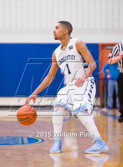 Thumbnail 2 in Saugerties vs. Spring Valley (NYSPHSAA Class A Regional Final) photogallery.