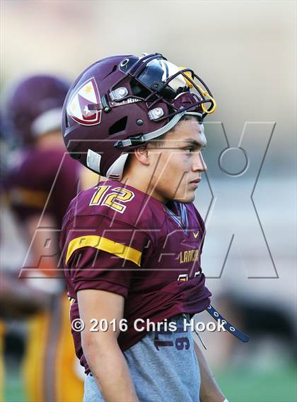Thumbnail 3 in Mountain View vs. Salpointe Catholic photogallery.