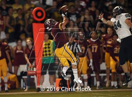 Thumbnail 3 in Mountain View vs. Salpointe Catholic photogallery.