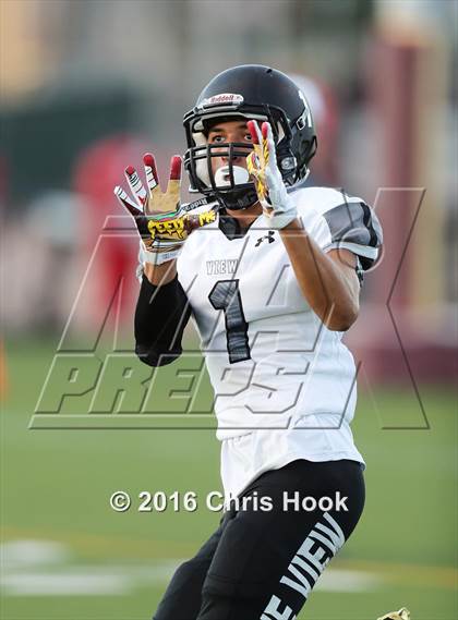 Thumbnail 3 in Mountain View vs. Salpointe Catholic photogallery.