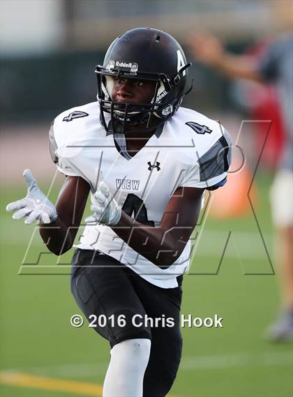 Thumbnail 3 in Mountain View vs. Salpointe Catholic photogallery.