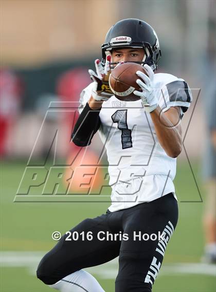 Thumbnail 1 in Mountain View vs. Salpointe Catholic photogallery.