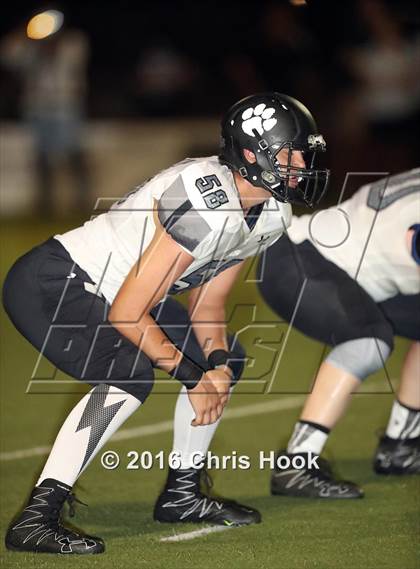 Thumbnail 2 in Mountain View vs. Salpointe Catholic photogallery.