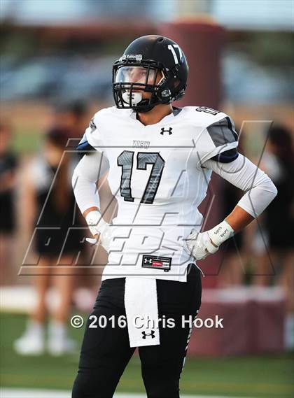 Thumbnail 1 in Mountain View vs. Salpointe Catholic photogallery.