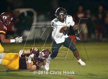 Thumbnail 3 in Mountain View vs. Salpointe Catholic photogallery.