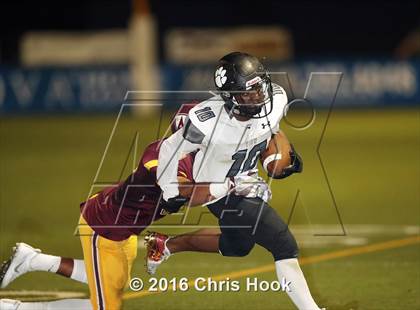 Thumbnail 1 in Mountain View vs. Salpointe Catholic photogallery.