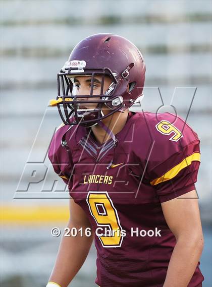 Thumbnail 3 in Mountain View vs. Salpointe Catholic photogallery.