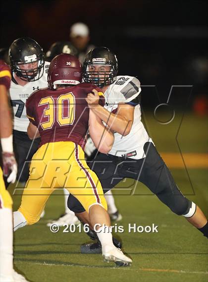 Thumbnail 2 in Mountain View vs. Salpointe Catholic photogallery.