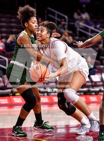 Thumbnail 2 in Mater Dei @ St. Vincent-St. Mary (The Chosen One's Invitational) photogallery.