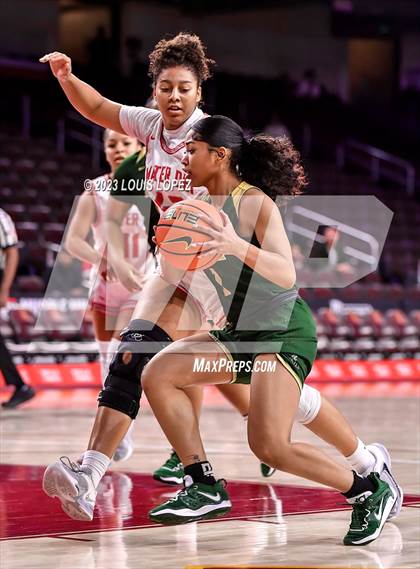 Thumbnail 3 in Mater Dei @ St. Vincent-St. Mary (The Chosen One's Invitational) photogallery.