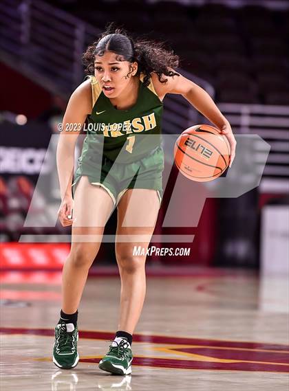 Thumbnail 2 in Mater Dei @ St. Vincent-St. Mary (The Chosen One's Invitational) photogallery.