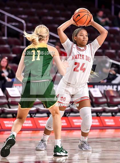 Thumbnail 1 in Mater Dei @ St. Vincent-St. Mary (The Chosen One's Invitational) photogallery.